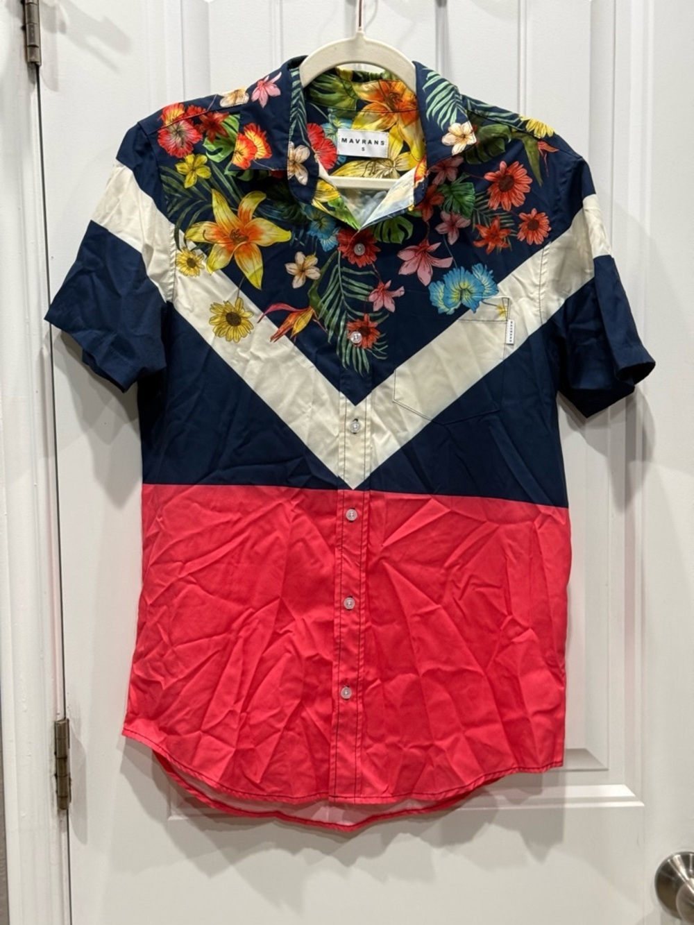 Mavrans Men’s Size SM Recycled Polyester Floral Colorblock Button Up Shirt EUC